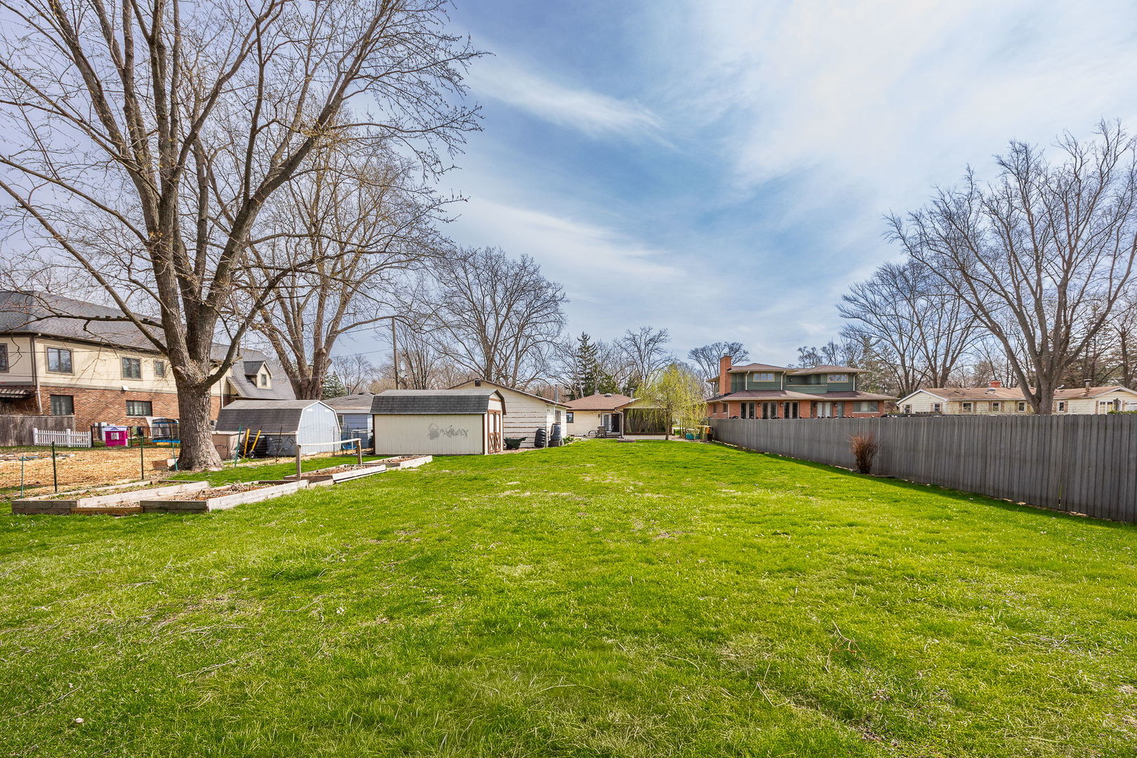 5960 Pershing Avenue, Downers Grove, IL 60516