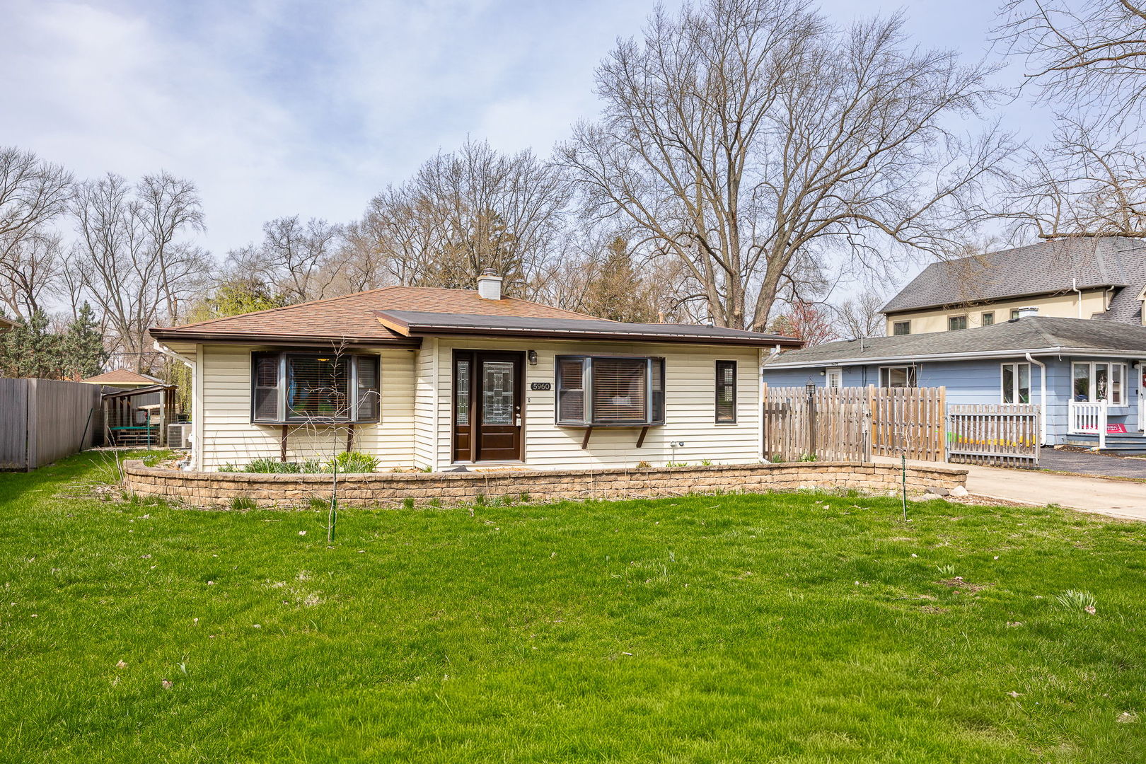 5960 Pershing Avenue, Downers Grove, IL 60516