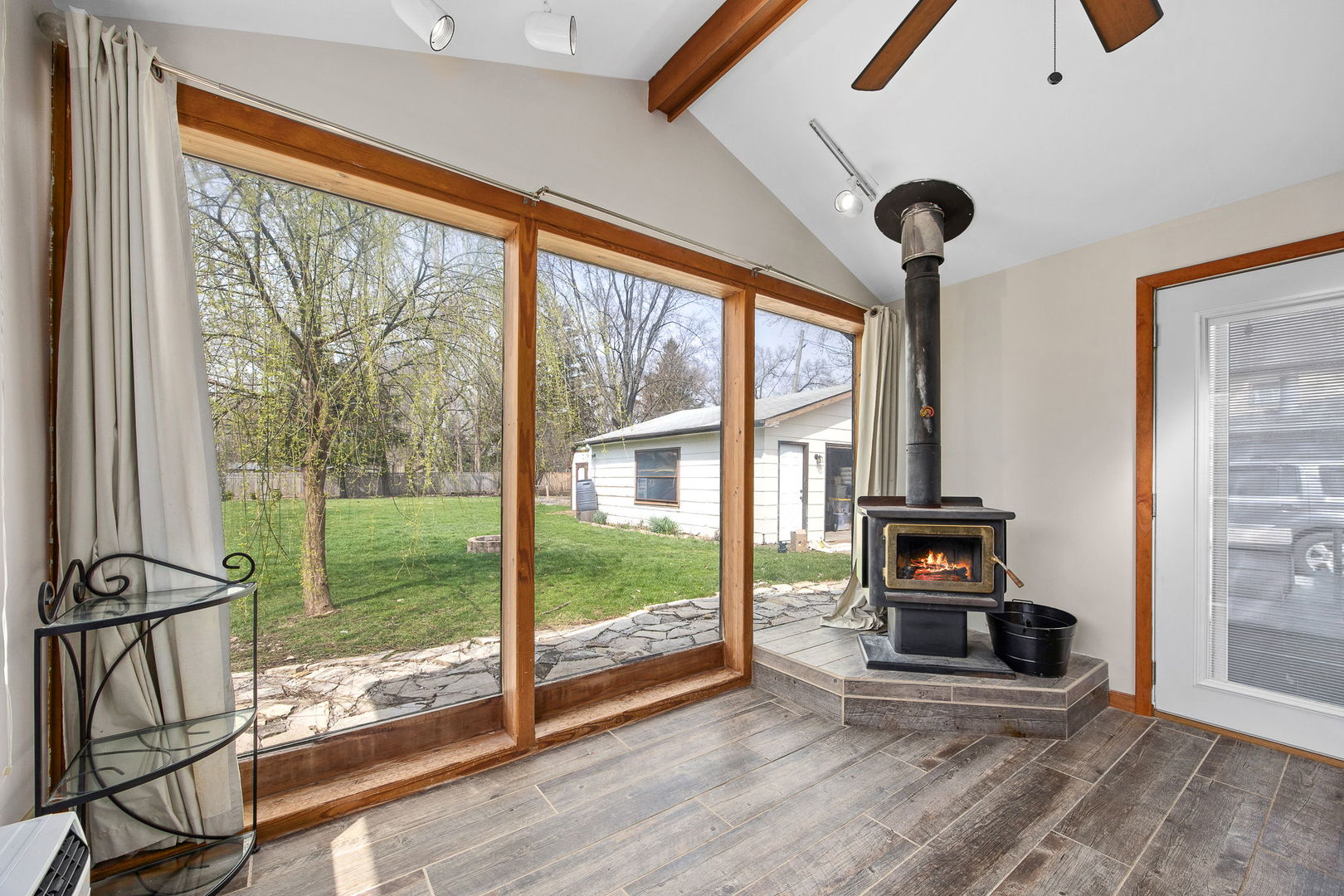 5960 Pershing Avenue, Downers Grove, IL 60516