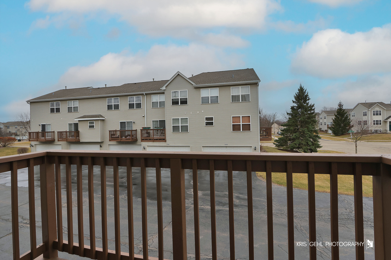 Round Lake, IL 60073