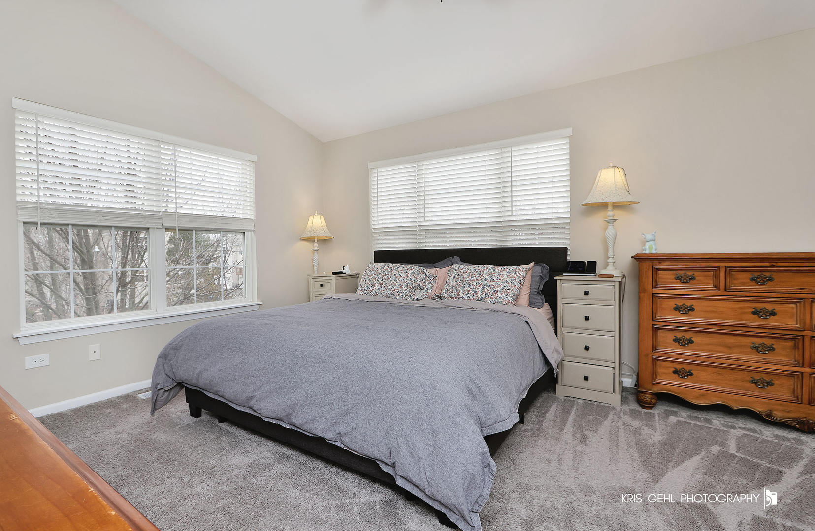 Round Lake, IL 60073