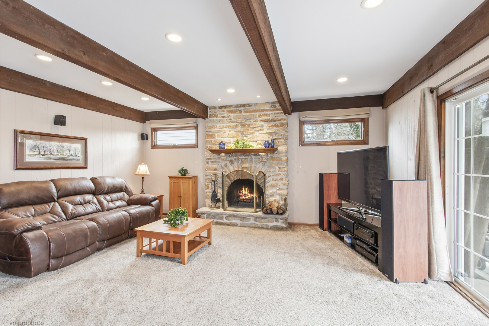 913 Warwick Lane, Libertyville, IL 60048