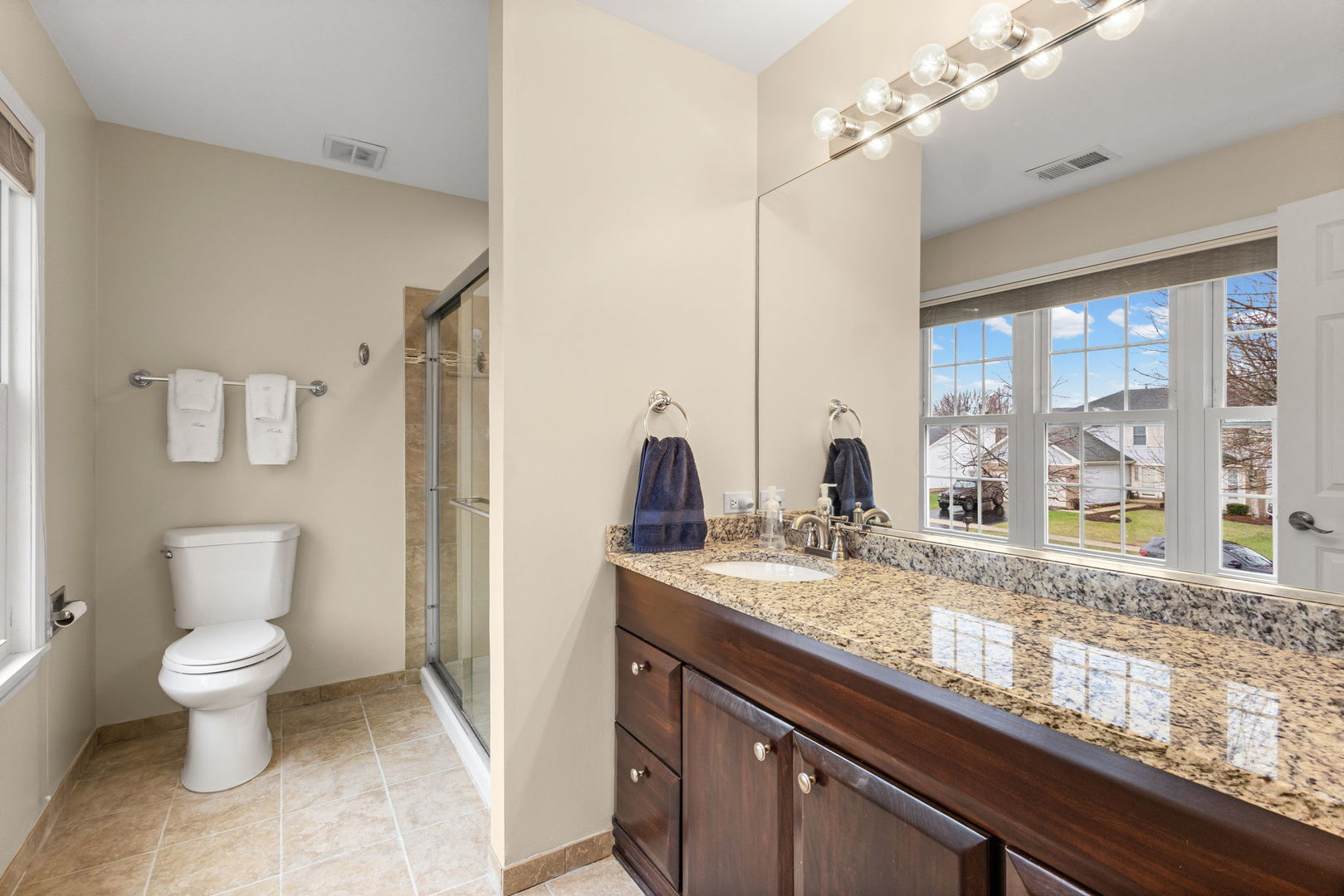 1060 Selma Lane, Naperville, IL 60540