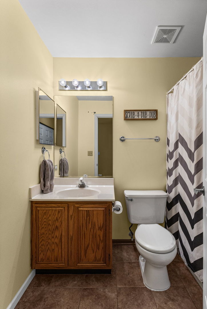 1060 Selma Lane, Naperville, IL 60540