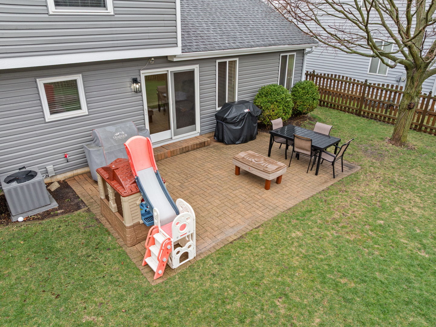 1060 Selma Lane, Naperville, IL 60540