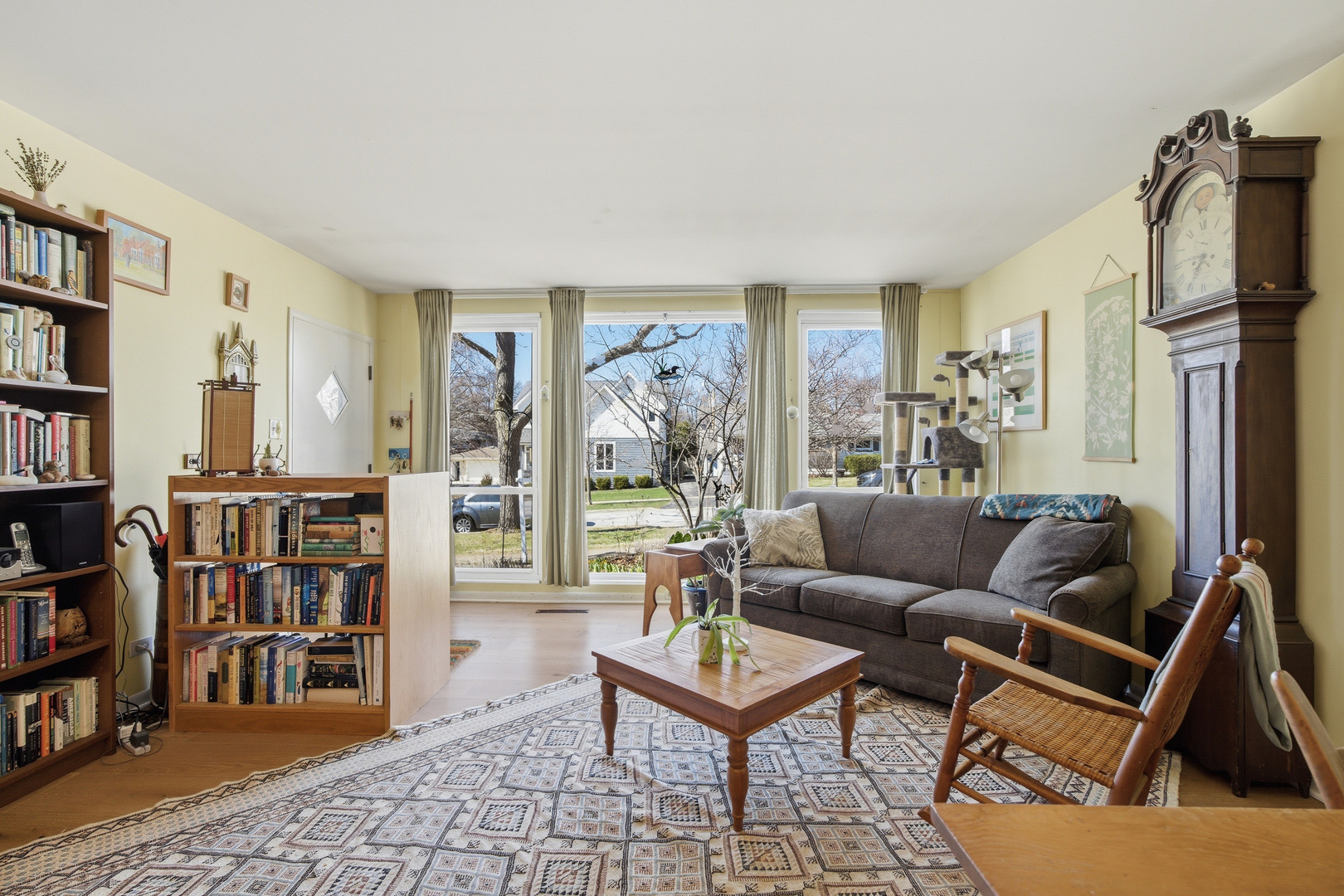 5429 Benton Avenue, Downers Grove, IL 60515