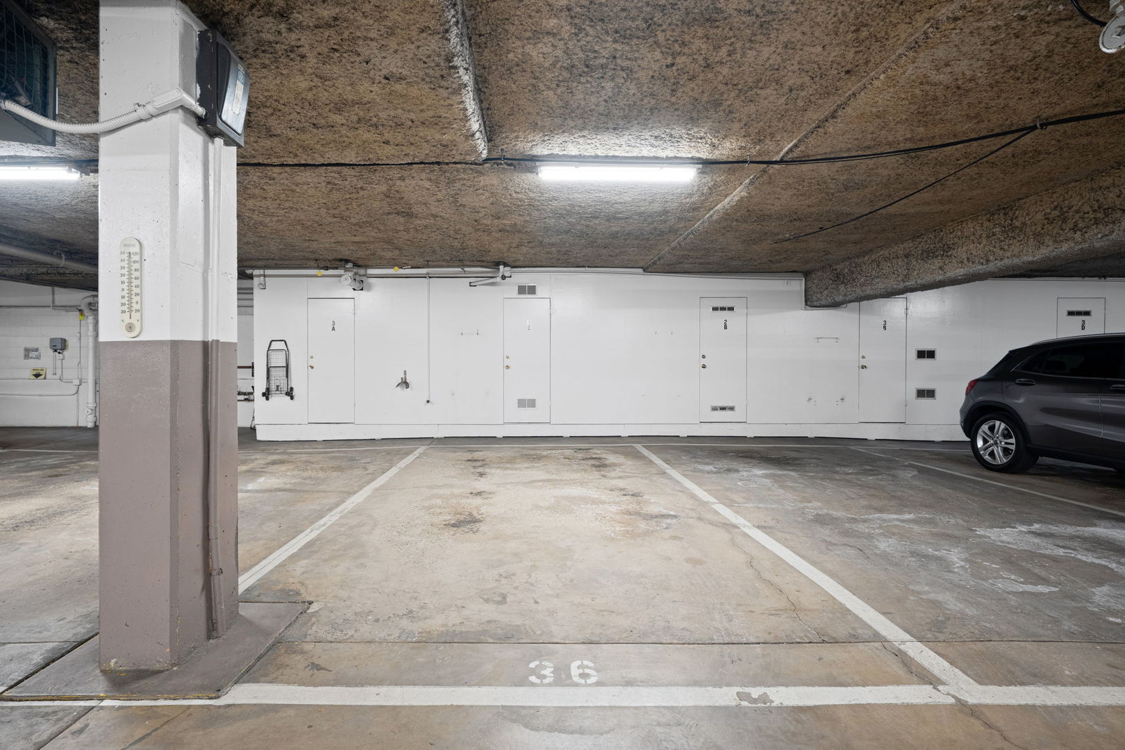 1 N Dee Road #1B, Park Ridge, IL 60068