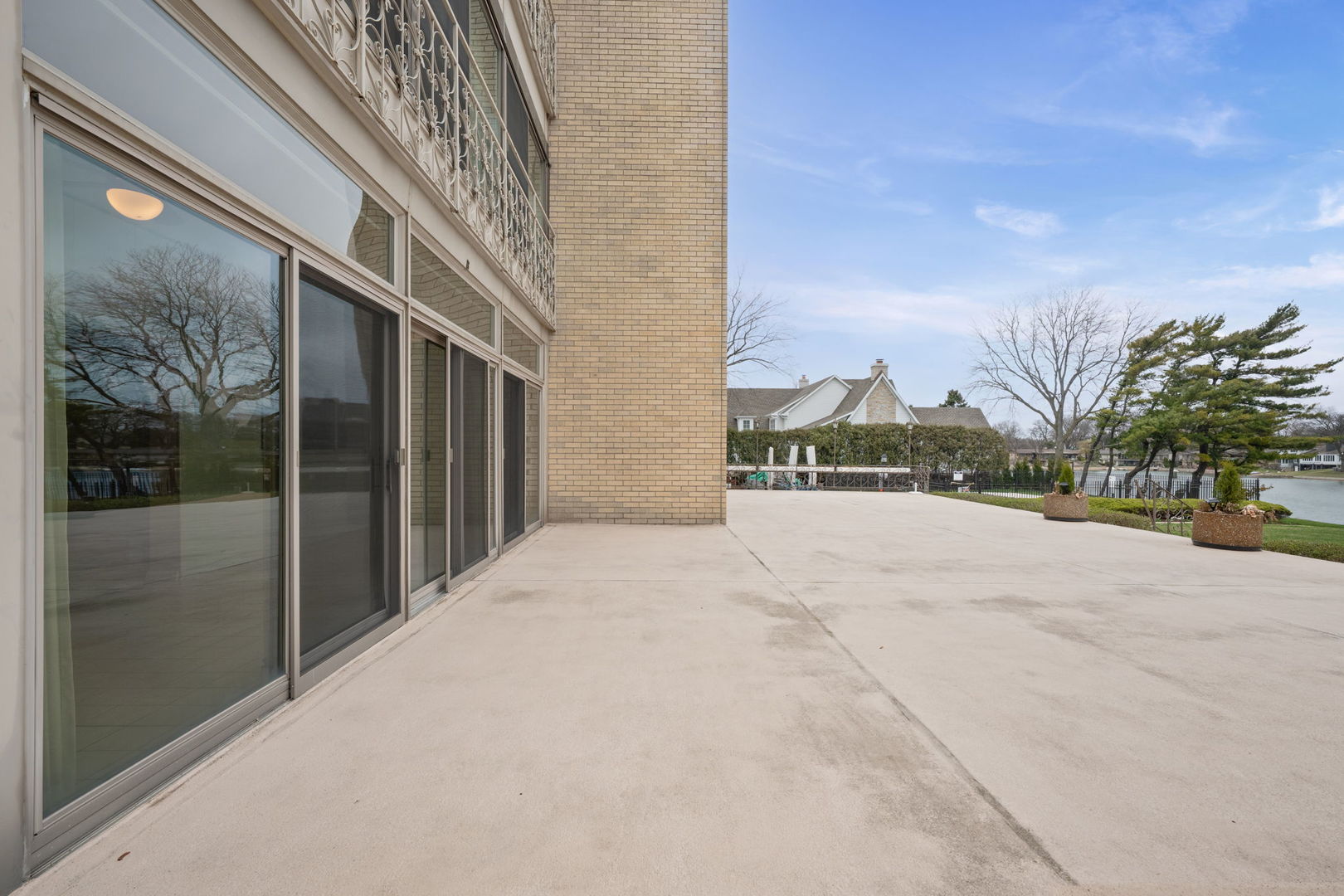 1 N Dee Road #1B, Park Ridge, IL 60068