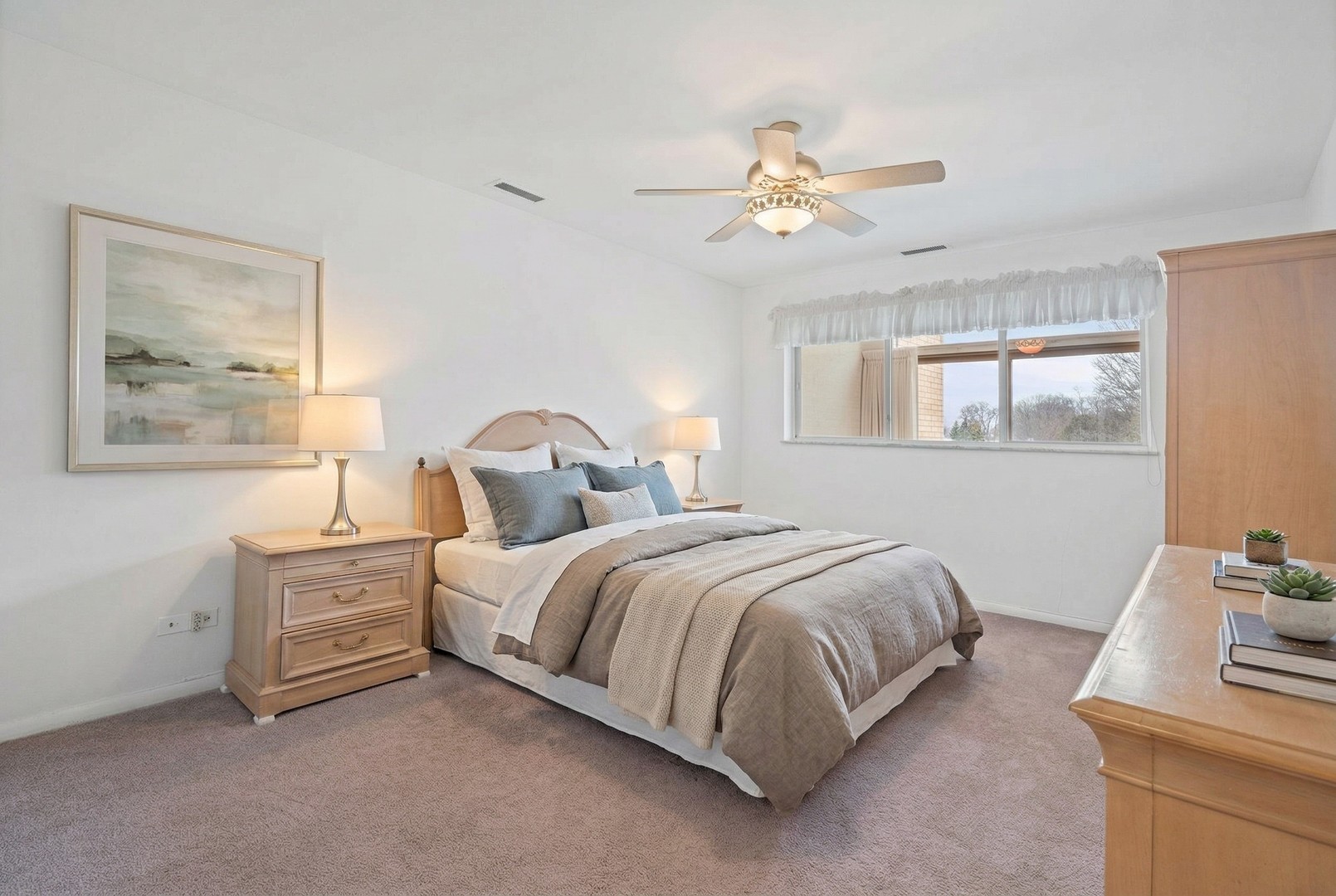 1 N Dee Road #1B, Park Ridge, IL 60068