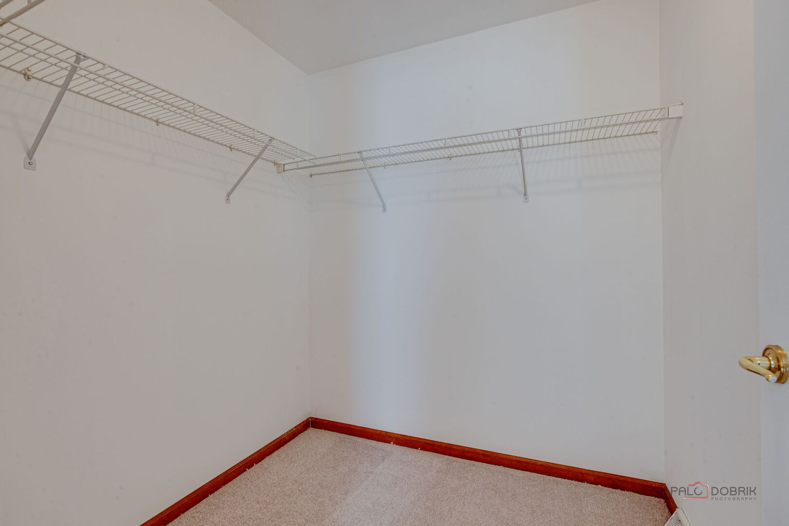 2406 STALLION Court, Grayslake, IL 60030