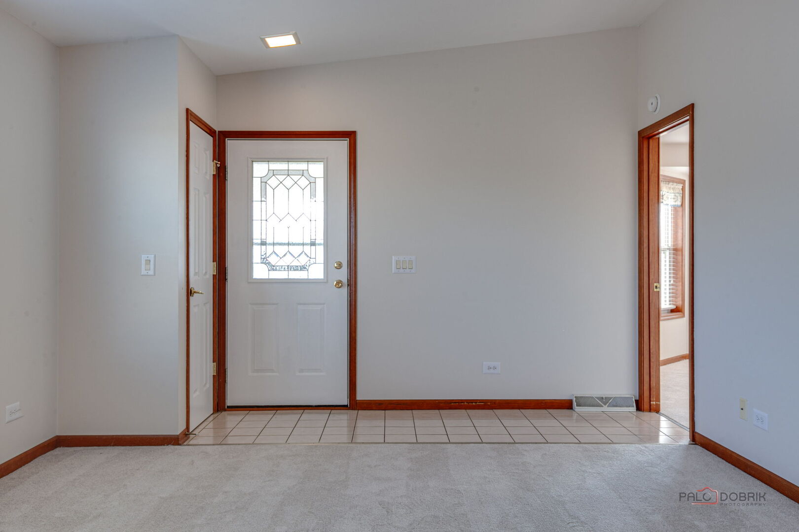 2406 STALLION Court, Grayslake, IL 60030