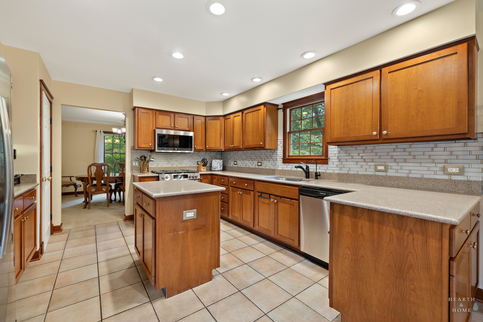 36W628 Oak Hill Drive, Dundee, IL 60118