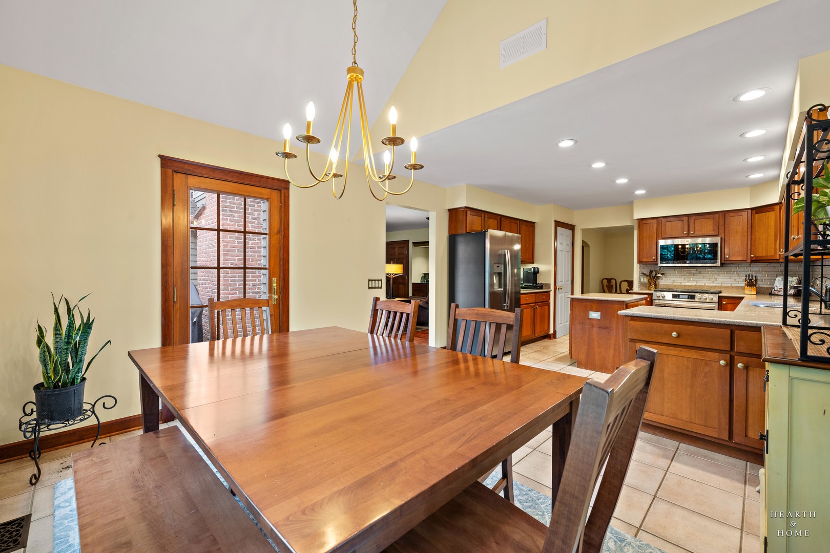 36W628 Oak Hill Drive, Dundee, IL 60118