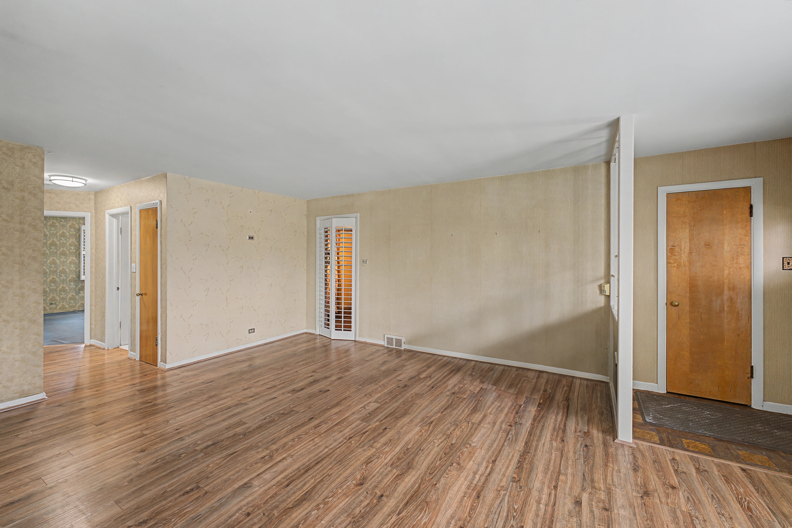 408 S Albert Street, Mount Prospect, IL 60056