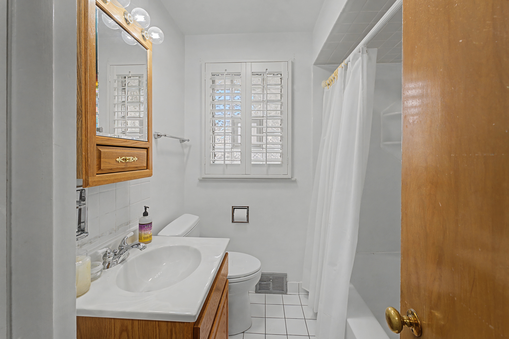 408 S Albert Street, Mount Prospect, IL 60056