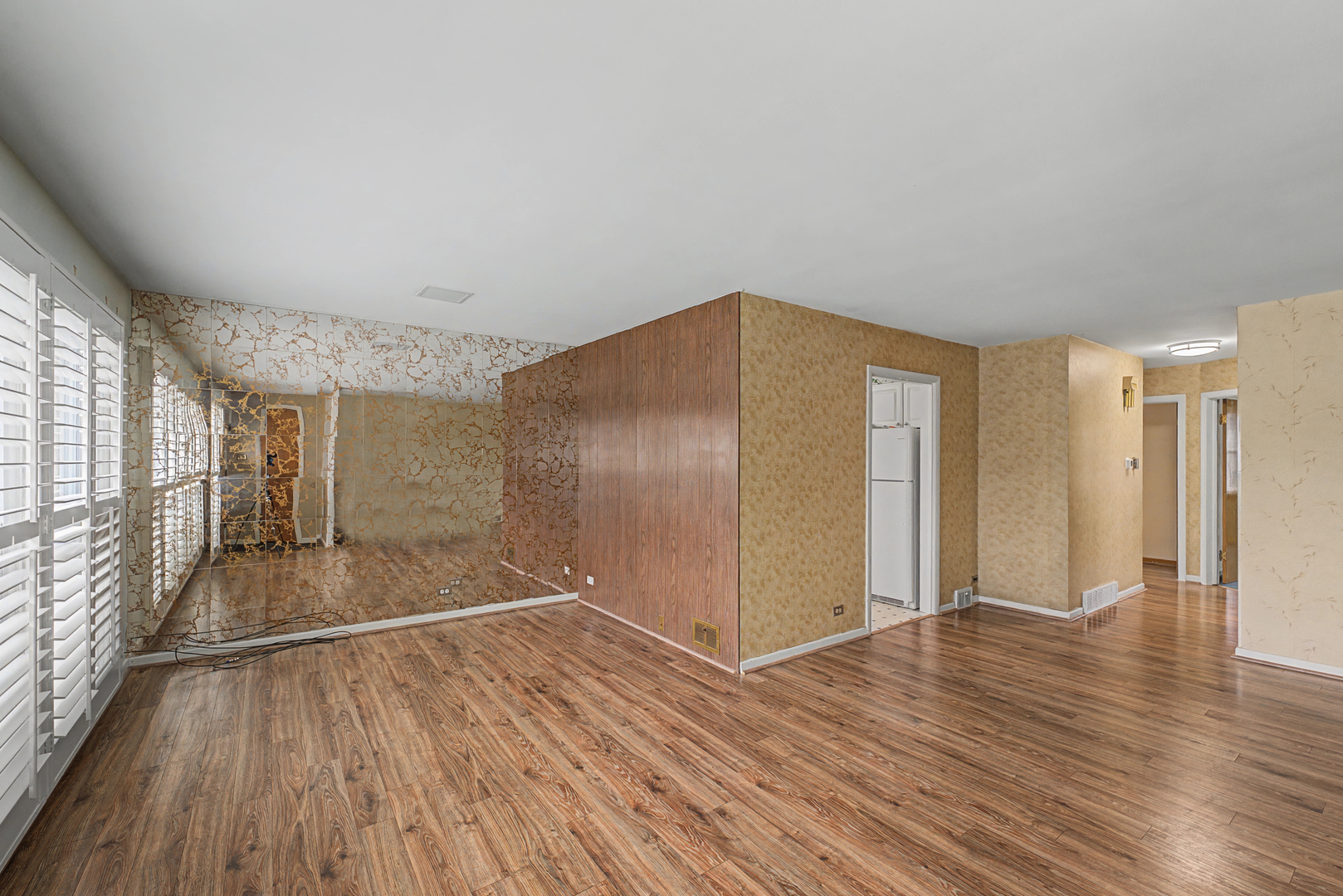 408 S Albert Street, Mount Prospect, IL 60056