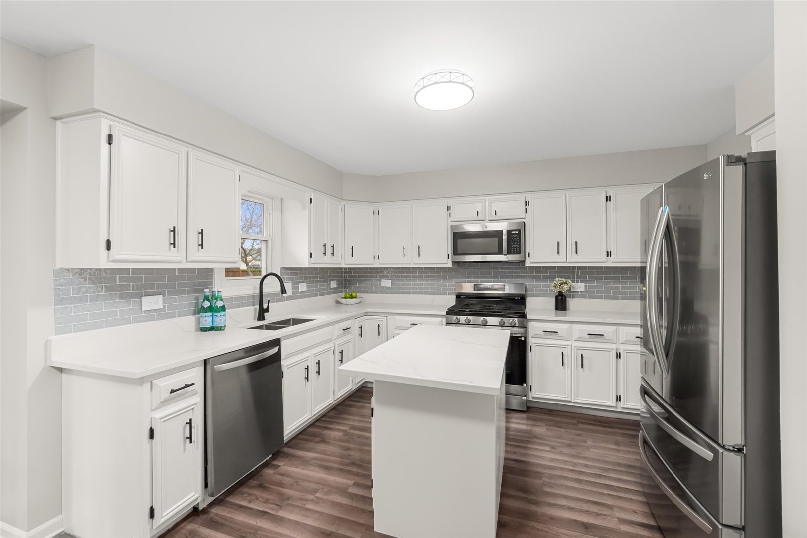 1763 Frost Lane, Naperville, IL 60564