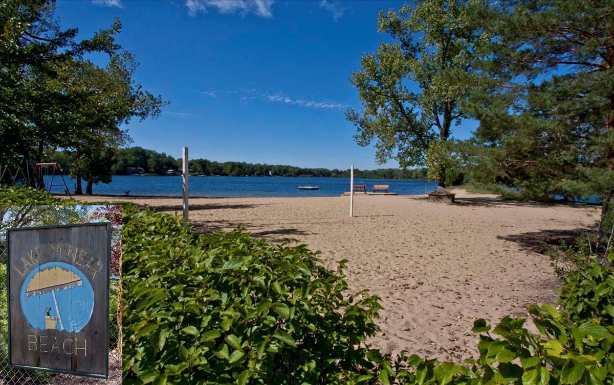 334 E Winchester Road, Libertyville, IL 60048