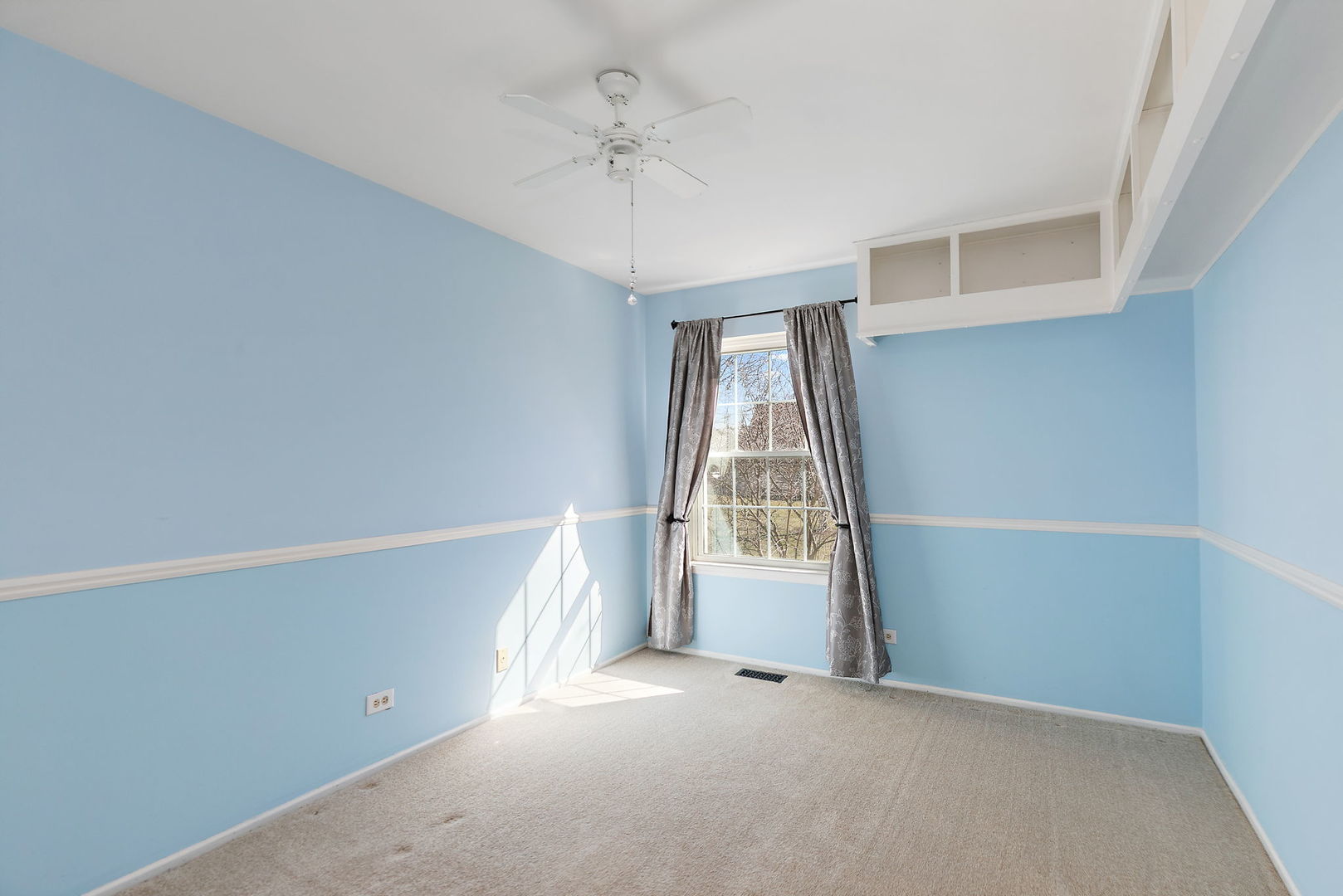 147 Stirling Lane, Schaumburg, IL 60194