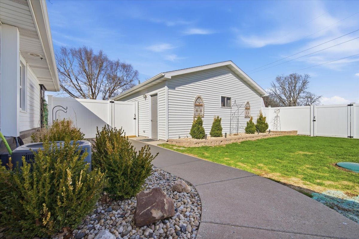 25 Helen Street, Streator, IL 61364