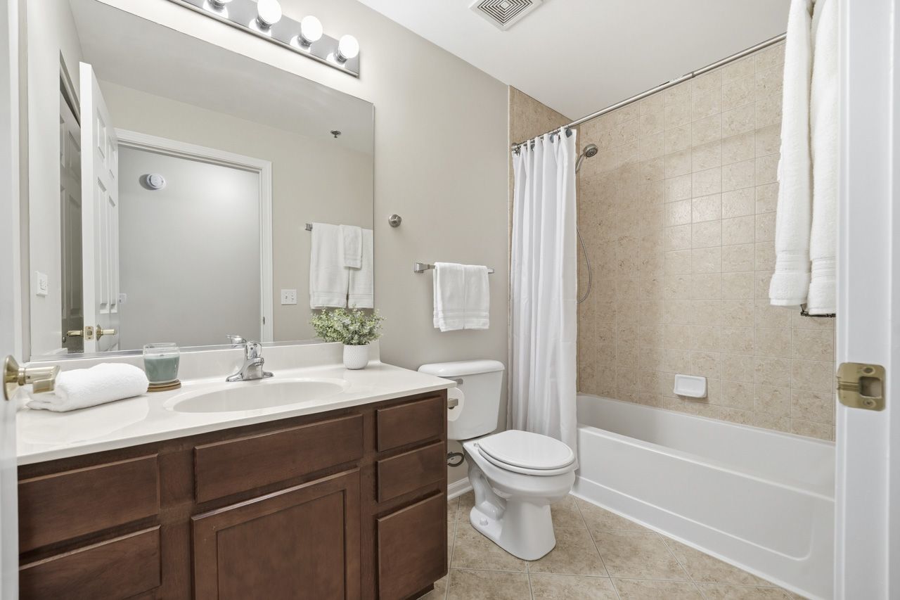 410 W Mahogany Court #509, Palatine, IL 60067