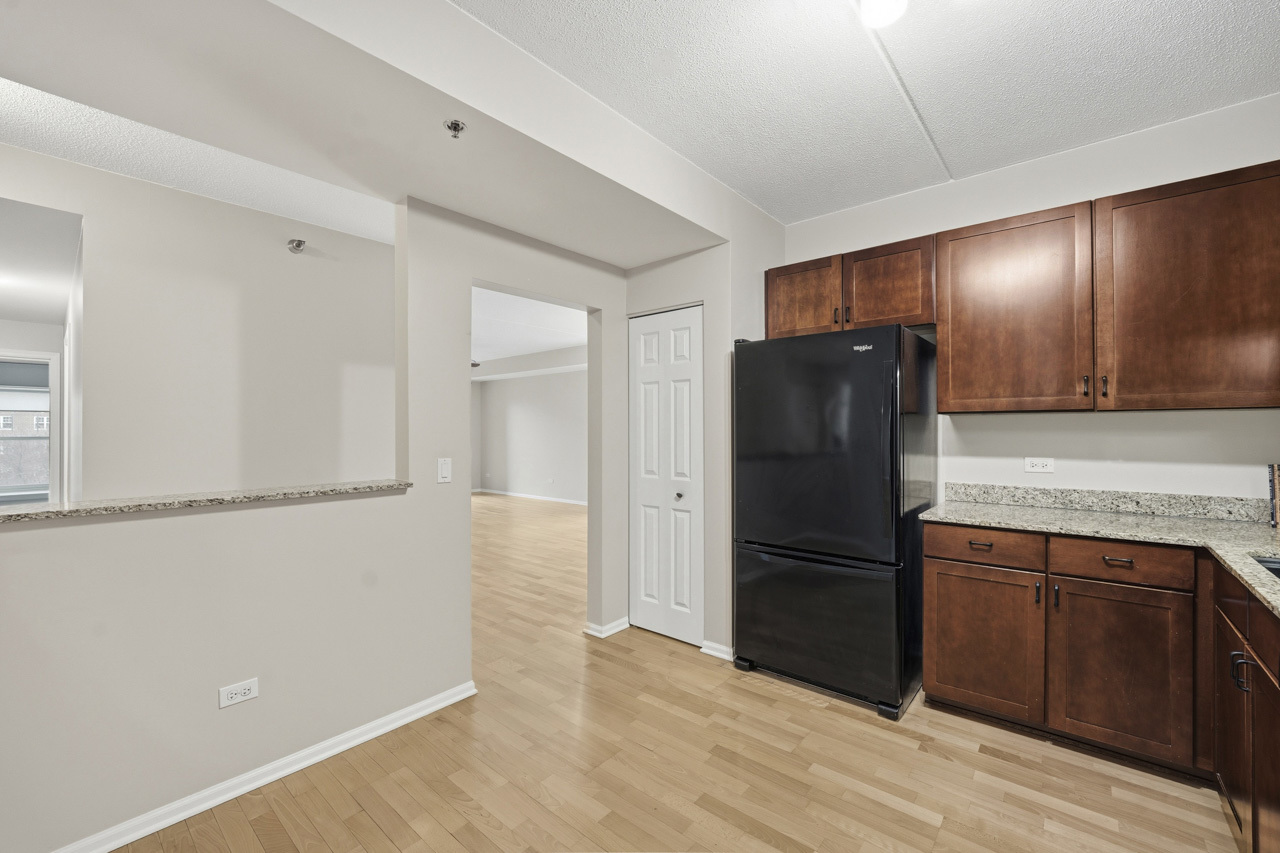 410 W Mahogany Court #509, Palatine, IL 60067