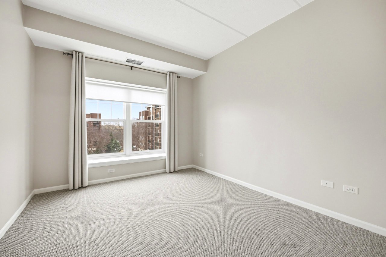 410 W Mahogany Court #509, Palatine, IL 60067