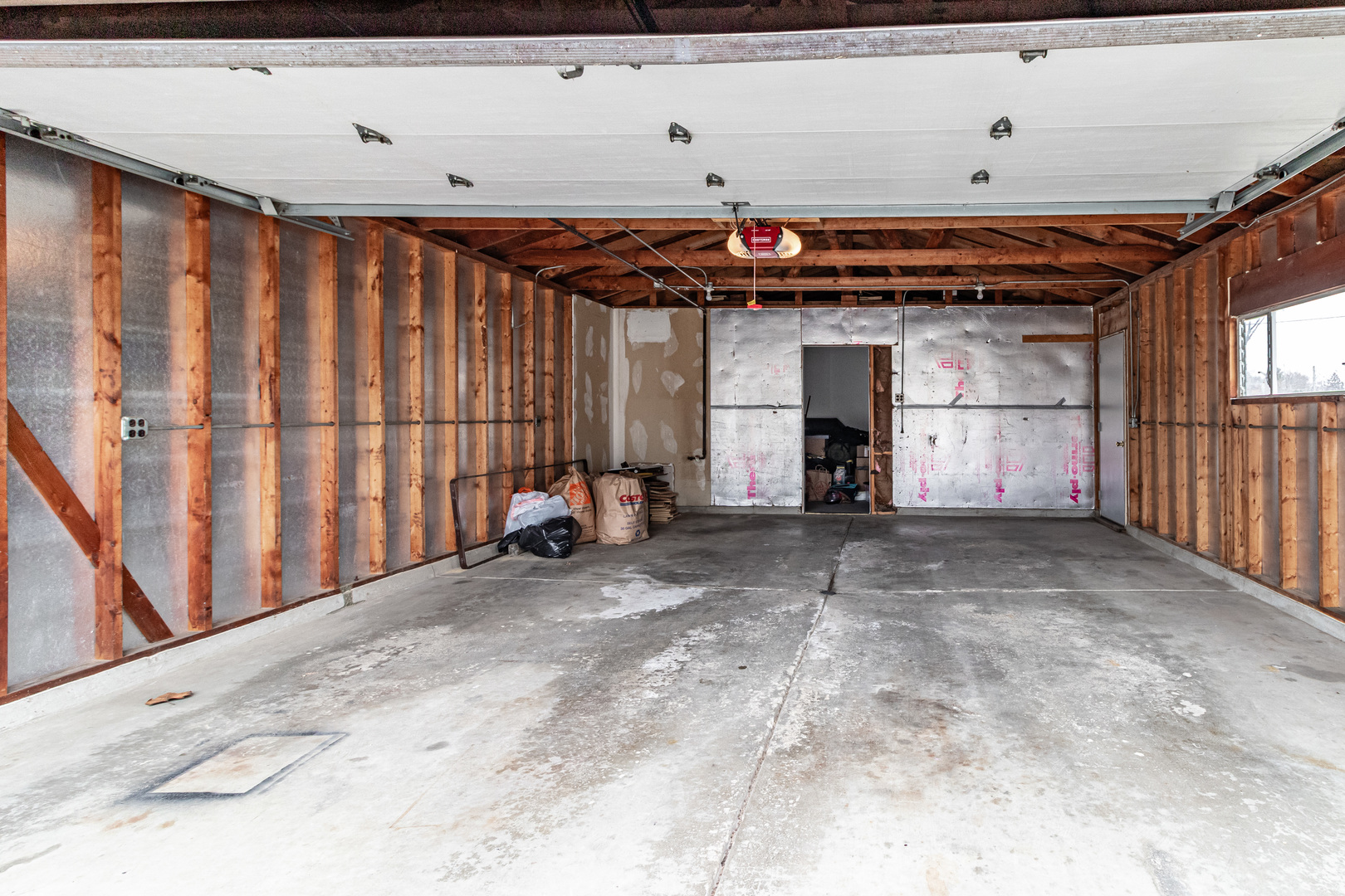 325 N Emerald Avenue, Mundelein, IL 60060