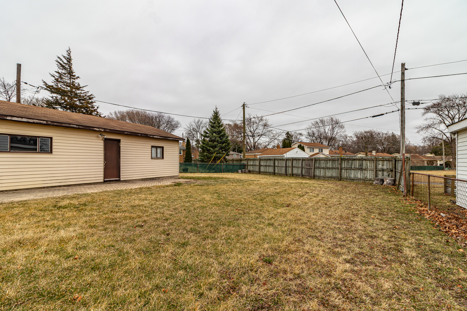 325 N Emerald Avenue, Mundelein, IL 60060
