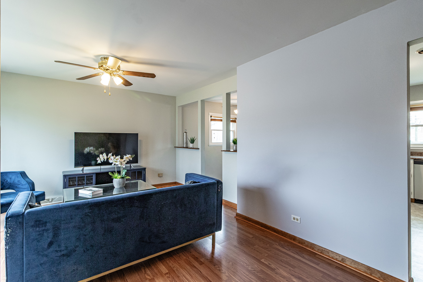 325 N Emerald Avenue, Mundelein, IL 60060