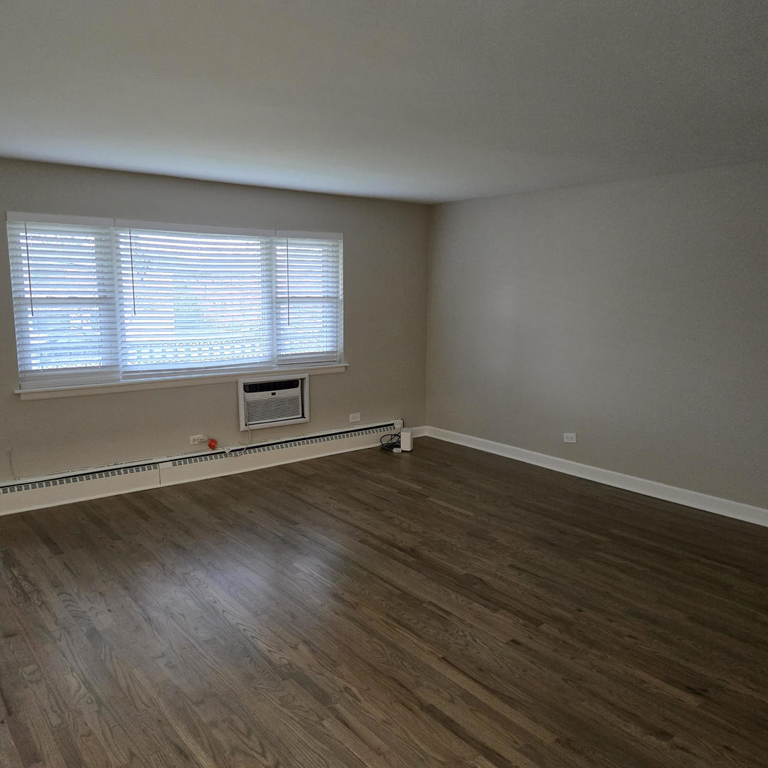 1817 W TOUHY Avenue #2D, Park Ridge, IL 60068