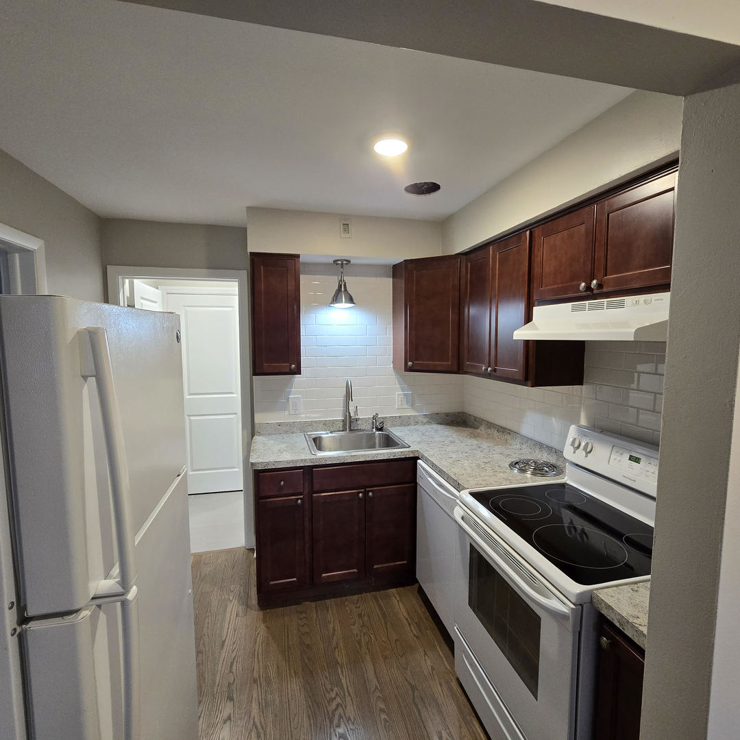 1817 W TOUHY Avenue #2D, Park Ridge, IL 60068