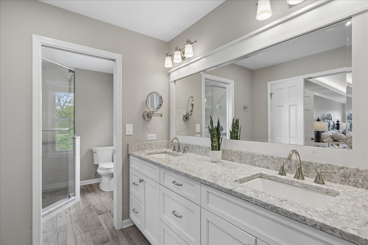 1430 Allyson Court, Libertyville, IL 60048