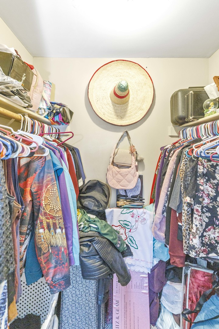 1180 Meadow Lane #6-306, Hoffman Estates, IL 60169