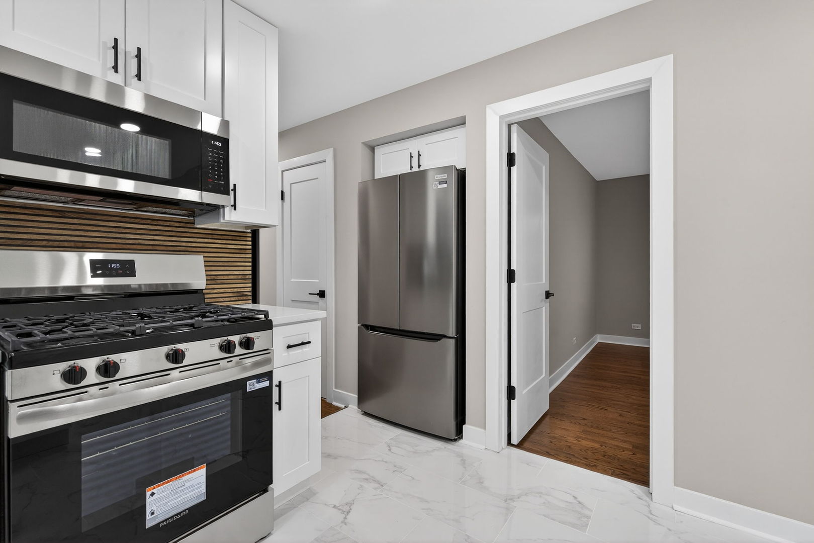 6025 W 55th Street, Chicago, IL 60638