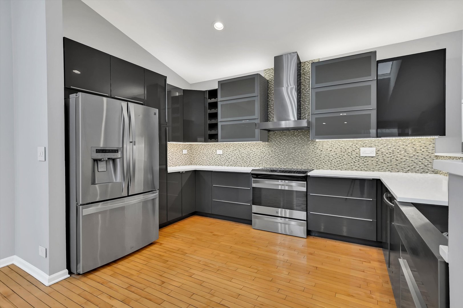 16516 W Apache Drive, Lockport, IL 60441