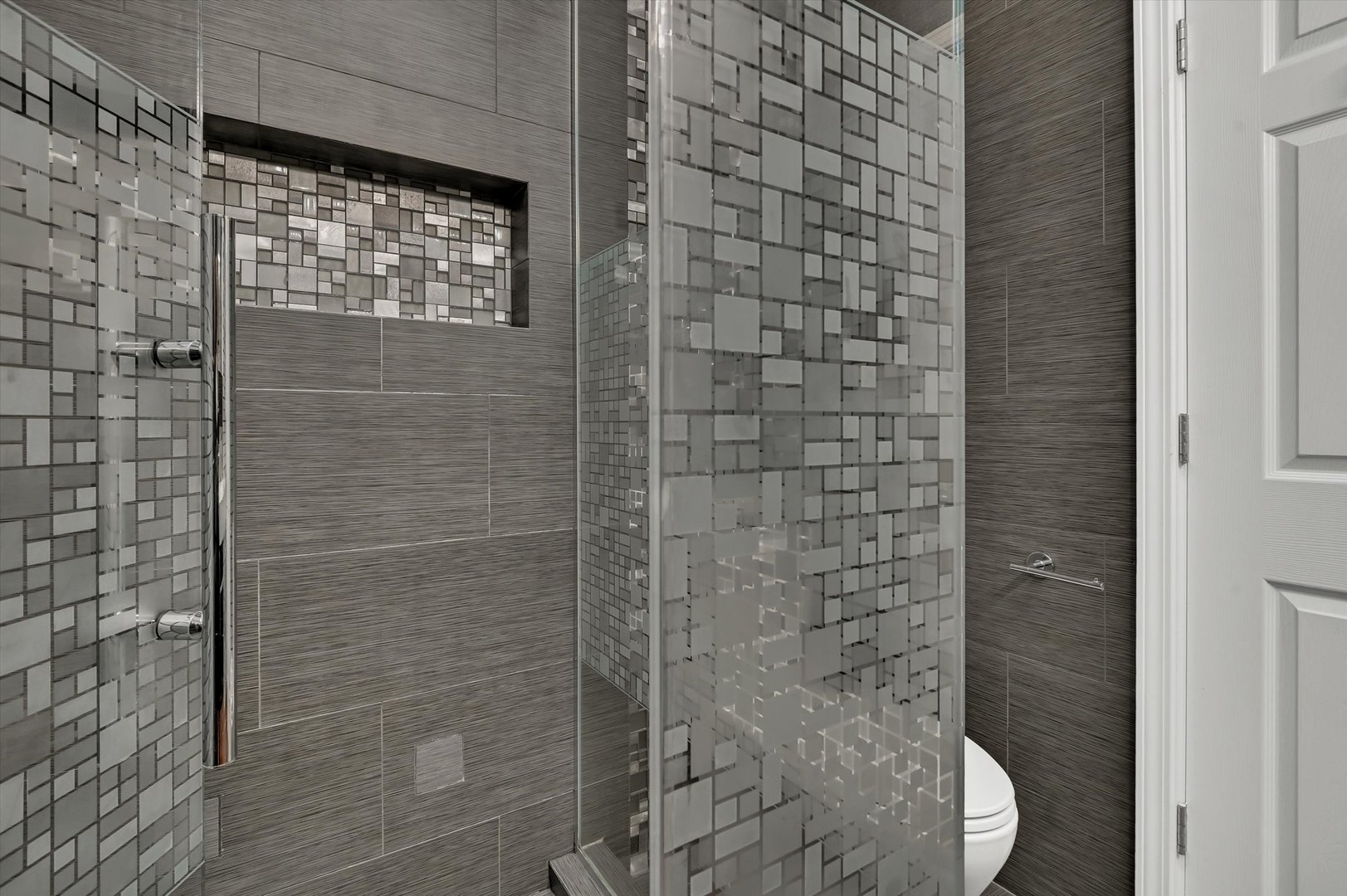 16516 W Apache Drive, Lockport, IL 60441