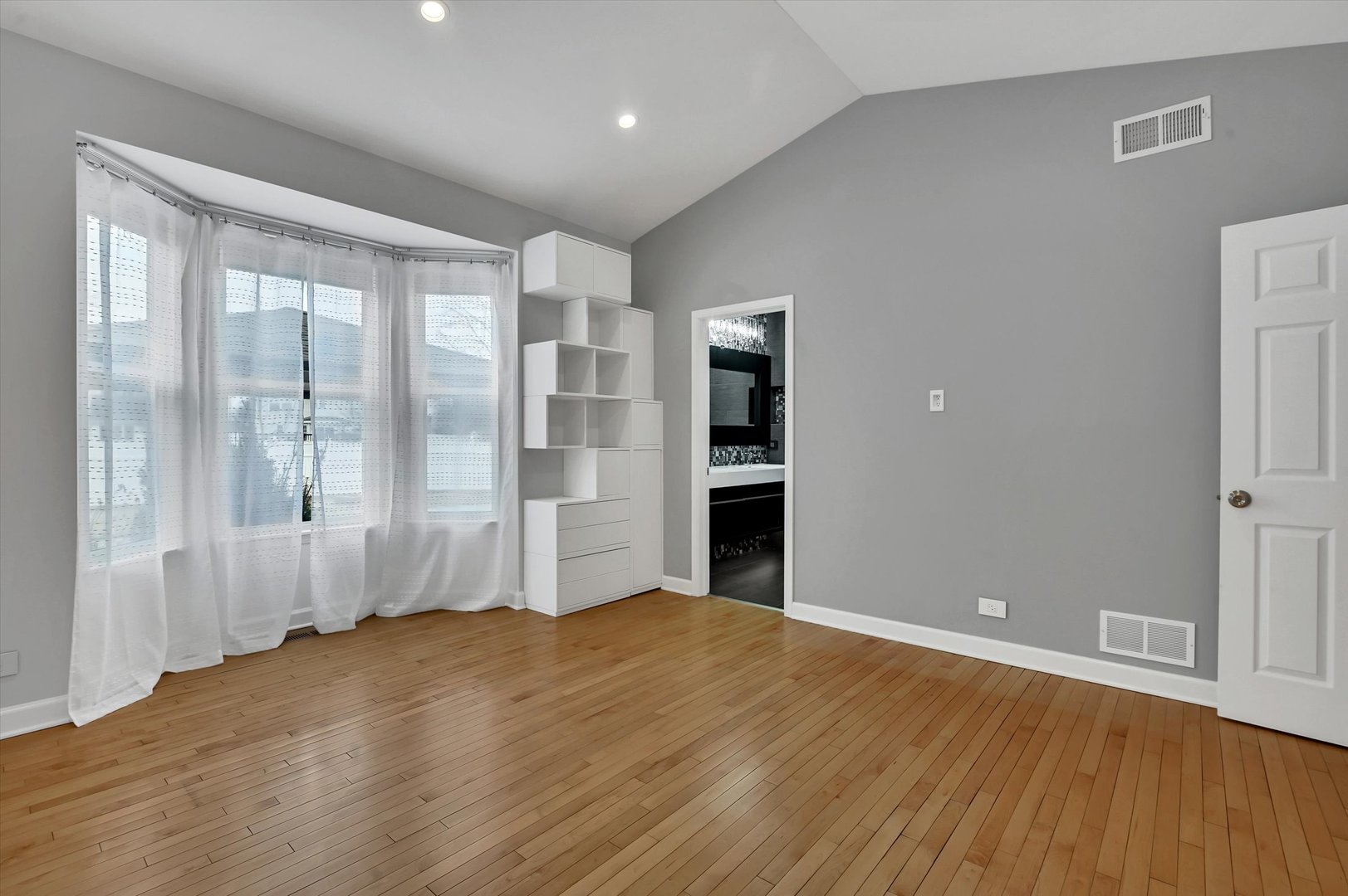 16516 W Apache Drive, Lockport, IL 60441