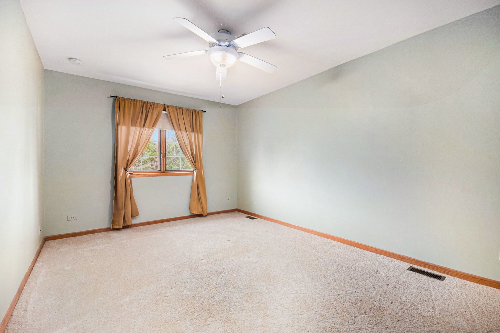 13733 Steeples Road, Lemont, IL 60439