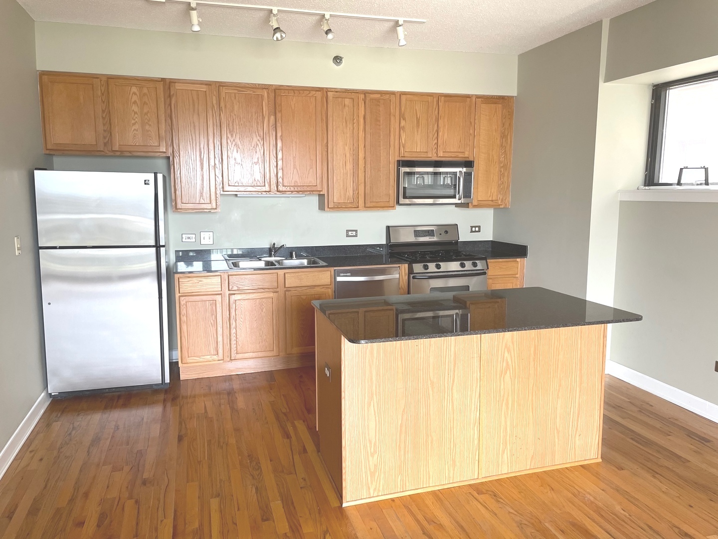 41 E 8th Street #1304, Chicago, IL 60605