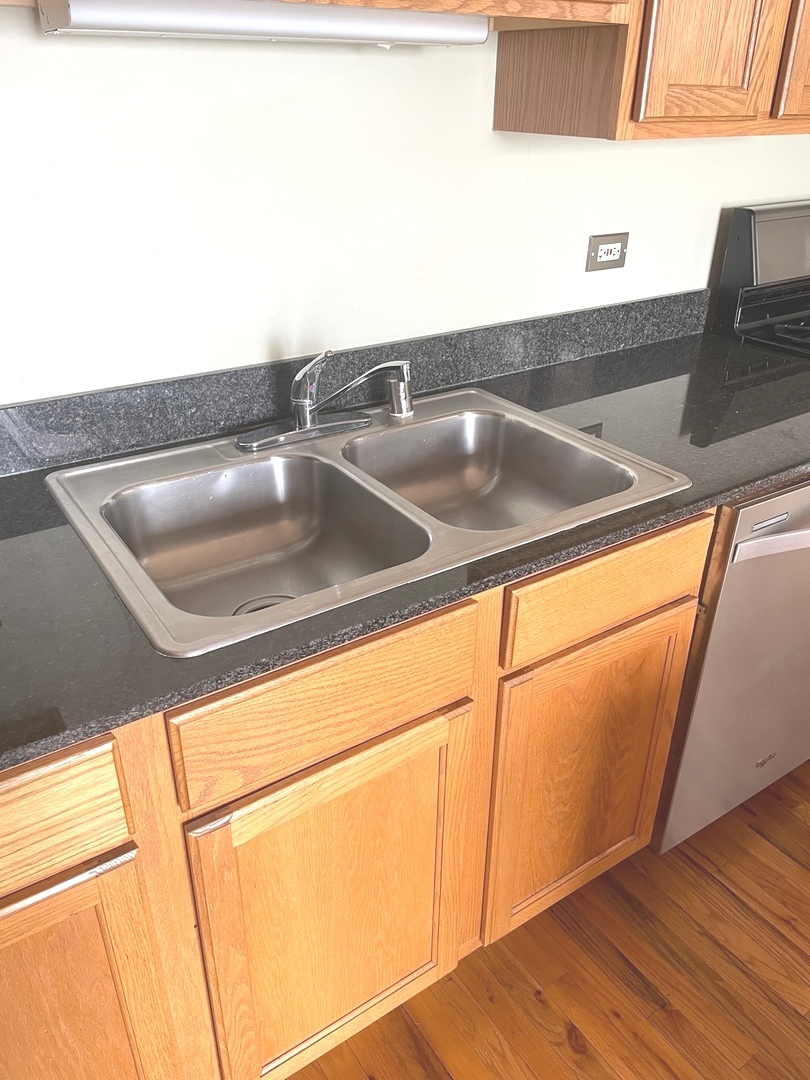 41 E 8th Street #1304, Chicago, IL 60605