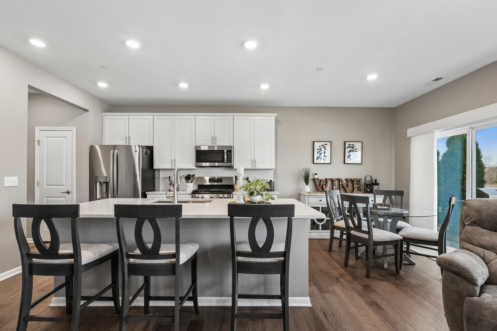 3206 Martini Street, Mundelein, IL 60060