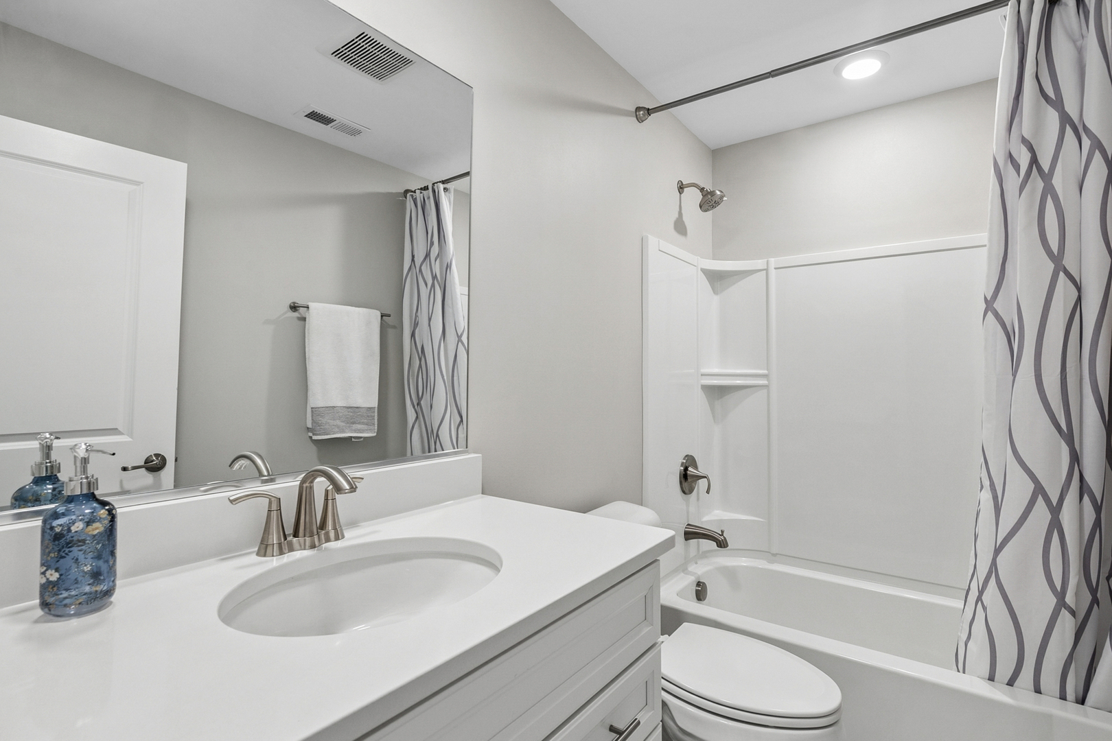 3206 Martini Street, Mundelein, IL 60060