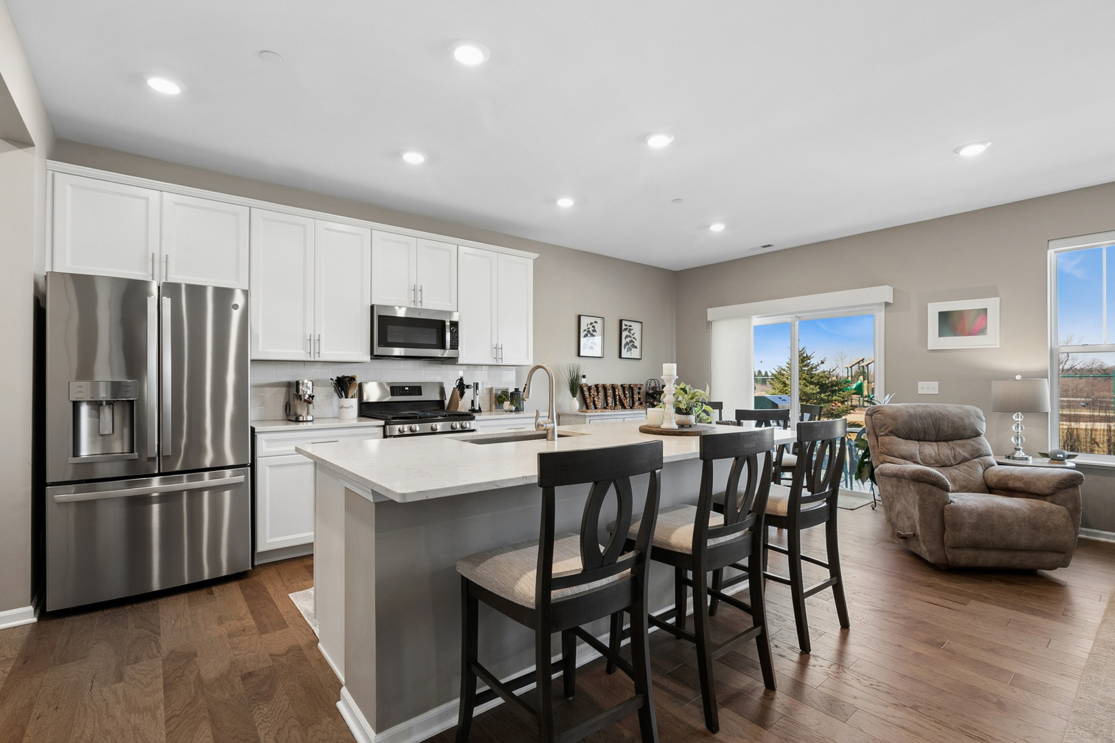 3206 Martini Street, Mundelein, IL 60060