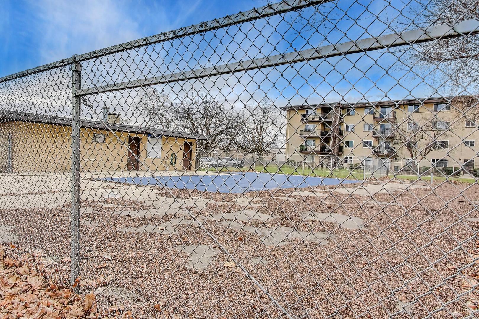 445 S Cleveland Avenue #302, Arlington Heights, IL 60005