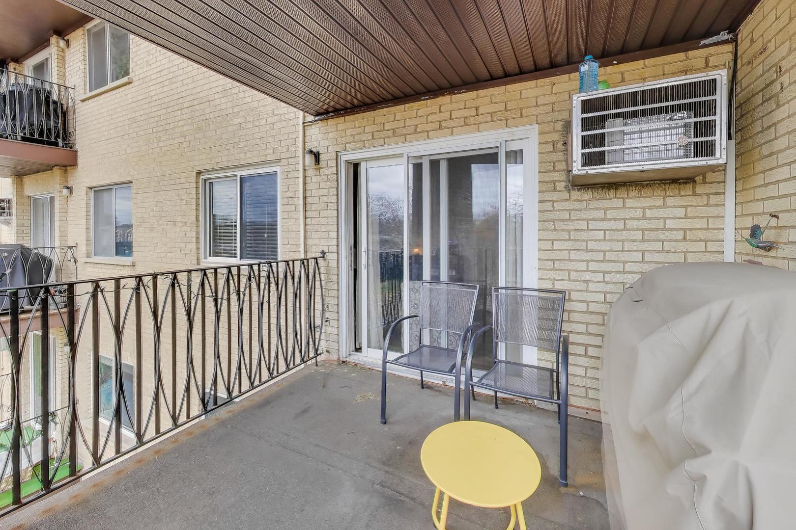 445 S Cleveland Avenue #302, Arlington Heights, IL 60005