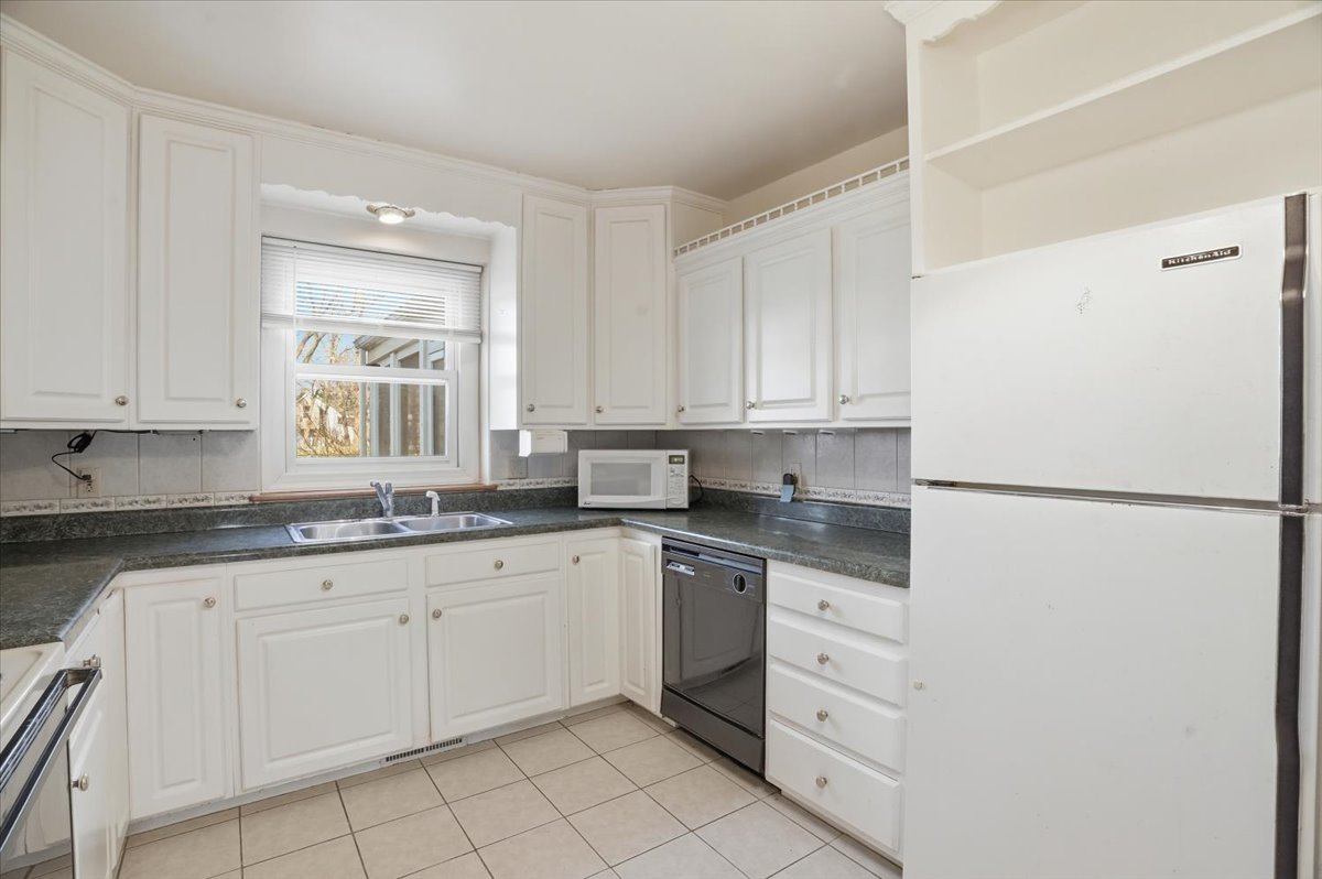 3104 Bethel Boulevard, Zion, IL 60099