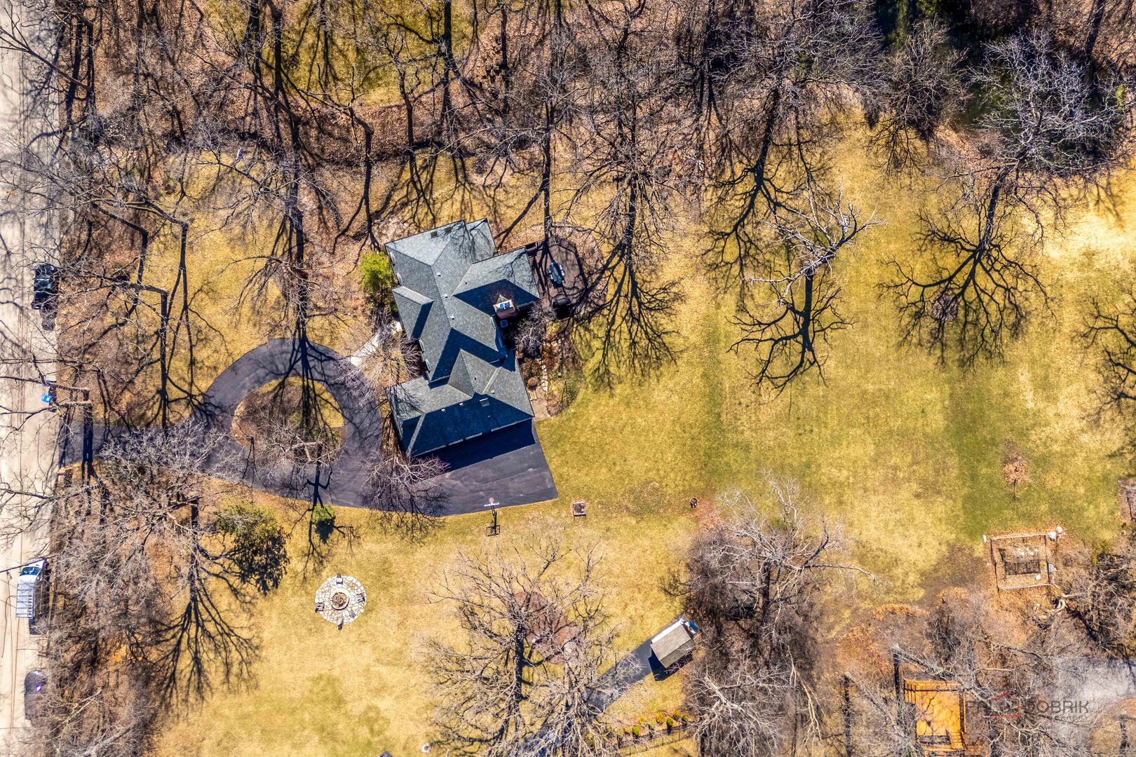 609 Old Hickory Lane, Libertyville, IL 60048