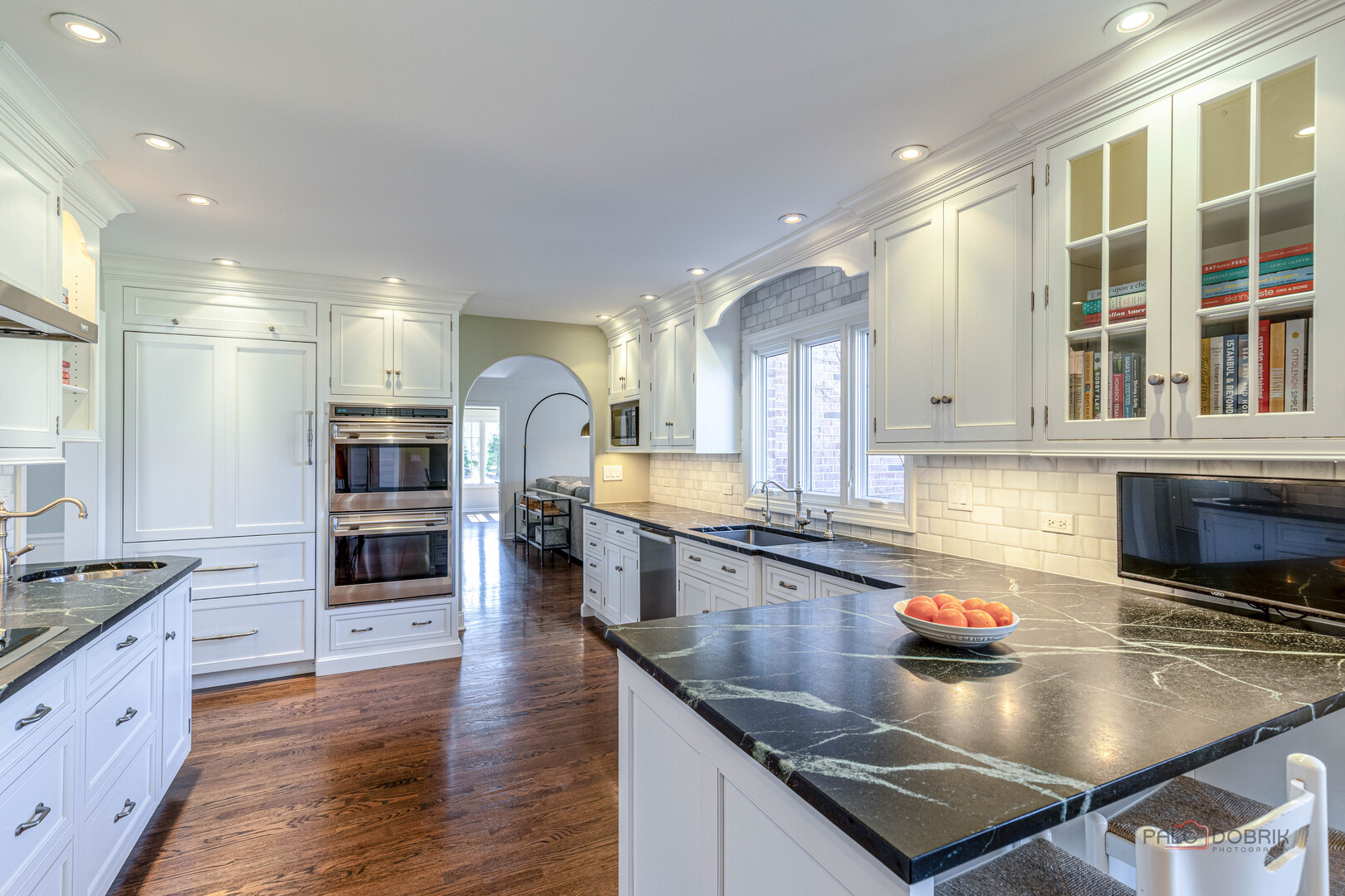 609 Old Hickory Lane, Libertyville, IL 60048