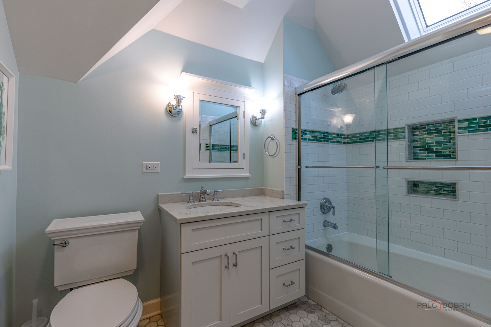 609 Old Hickory Lane, Libertyville, IL 60048